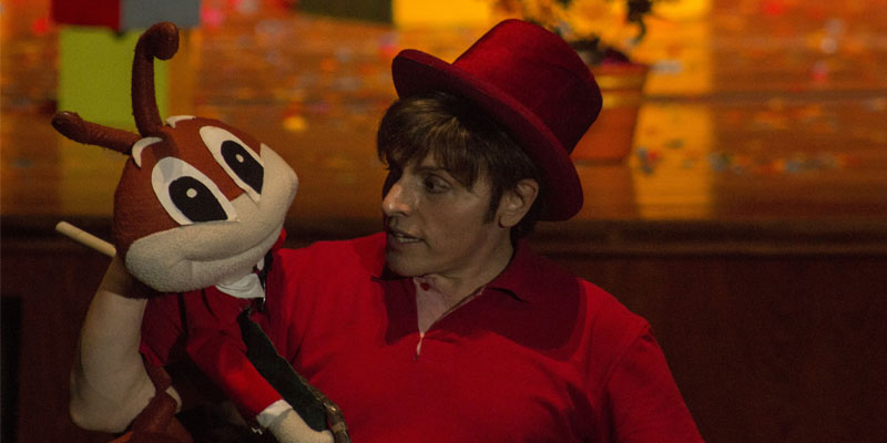 DESCUBRIENDO A CRI-CRI.