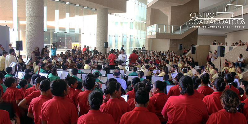 Concierto Celebrando a Mamá.