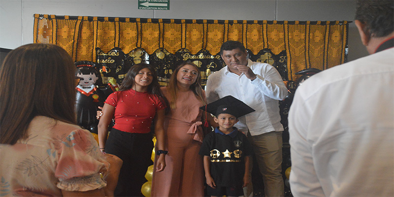 CEREMONIA DE GRADUACIÓN KÍNDER JOHN SPARKS