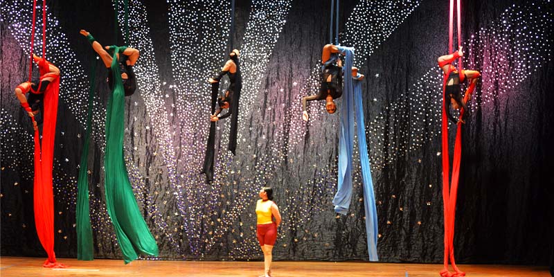 FESTIVAL 30 AÑOS LUCY PAVÓN