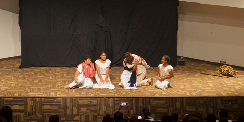 MACARIO: TEATRO URBANO