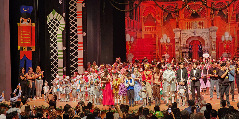 EL CASCANUECES Y LOS 4 REINOS – COL. SAN ANGEL